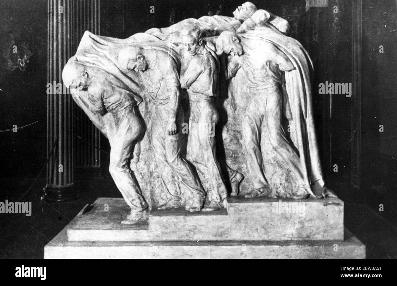 Der Tod des Führers . Die bemerkenswerte Lenin-Skulptur "Tod des Führers" von C. Merkulov, die im Lenin-Institut Museum in Moskau zu sehen ist. 14. Januar 1934 Stockfoto