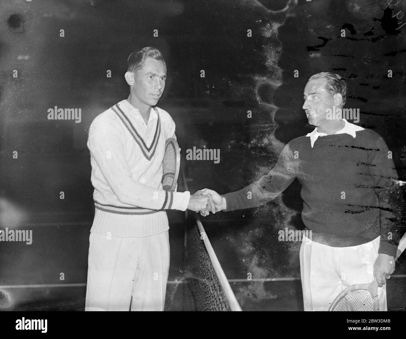 Ellsworth Vines leichter Sieg in der ersten Runde der professionellen Tennis-Meisterschaft. Oktober 1935 Stockfoto