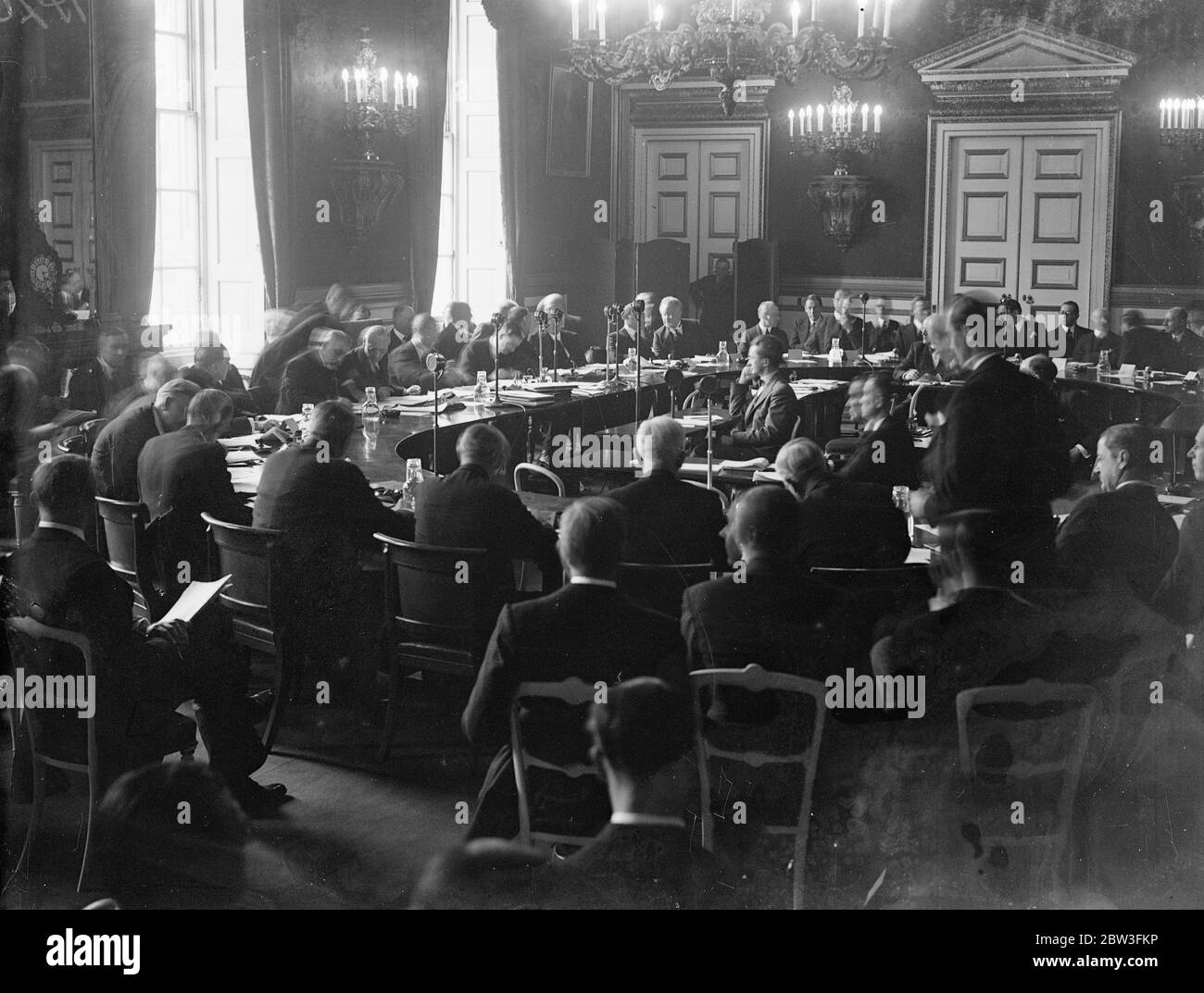 Vertrag von washington Fotos und Bildmaterial in hoher Auflösung Alamy