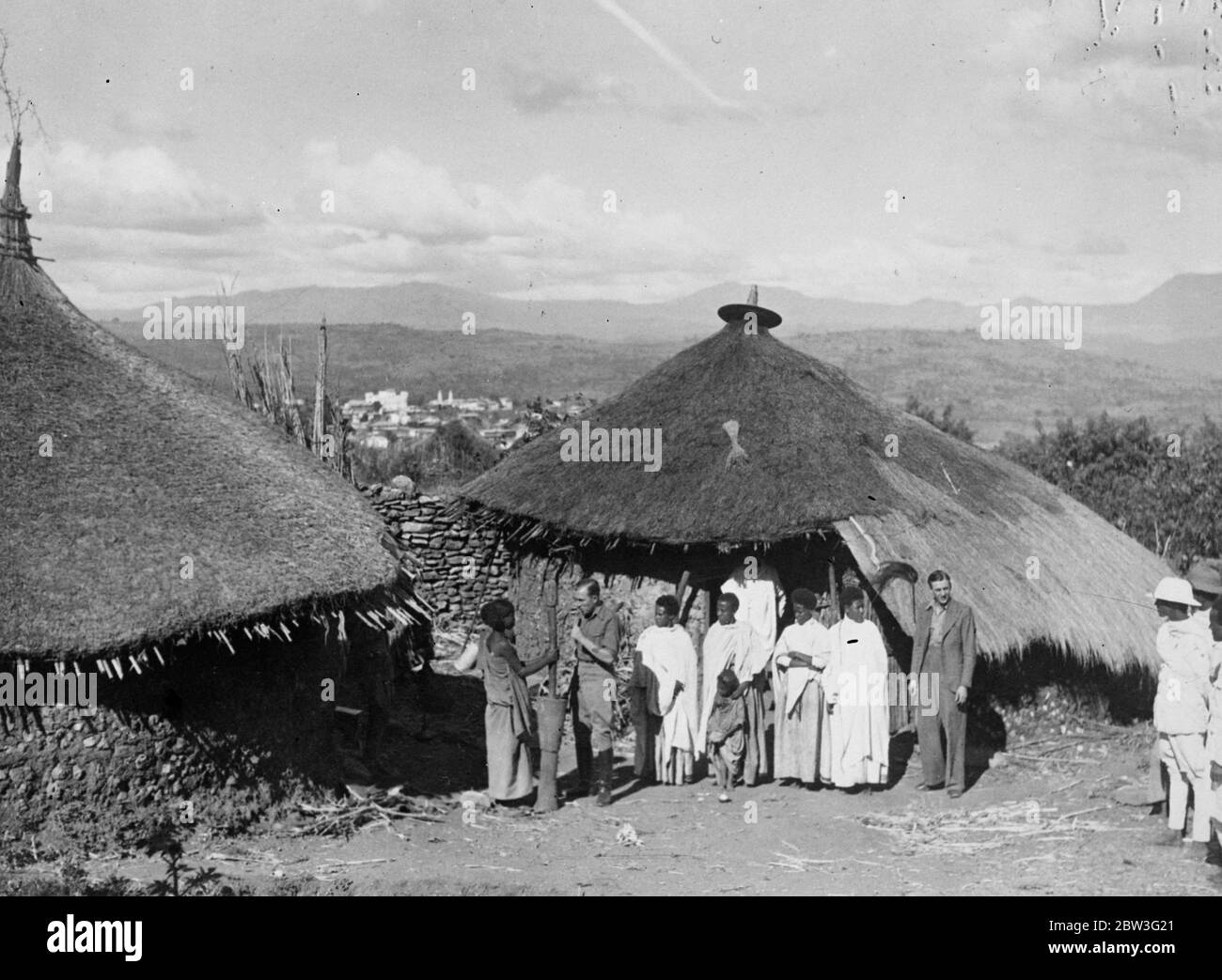 Harar reduziert auf lodernde Ruinen von italienischen Bombern. Die Dienstboten Viertel an das britische Konsulat in Harar angeschlossen. 30 März 1935 Stockfoto