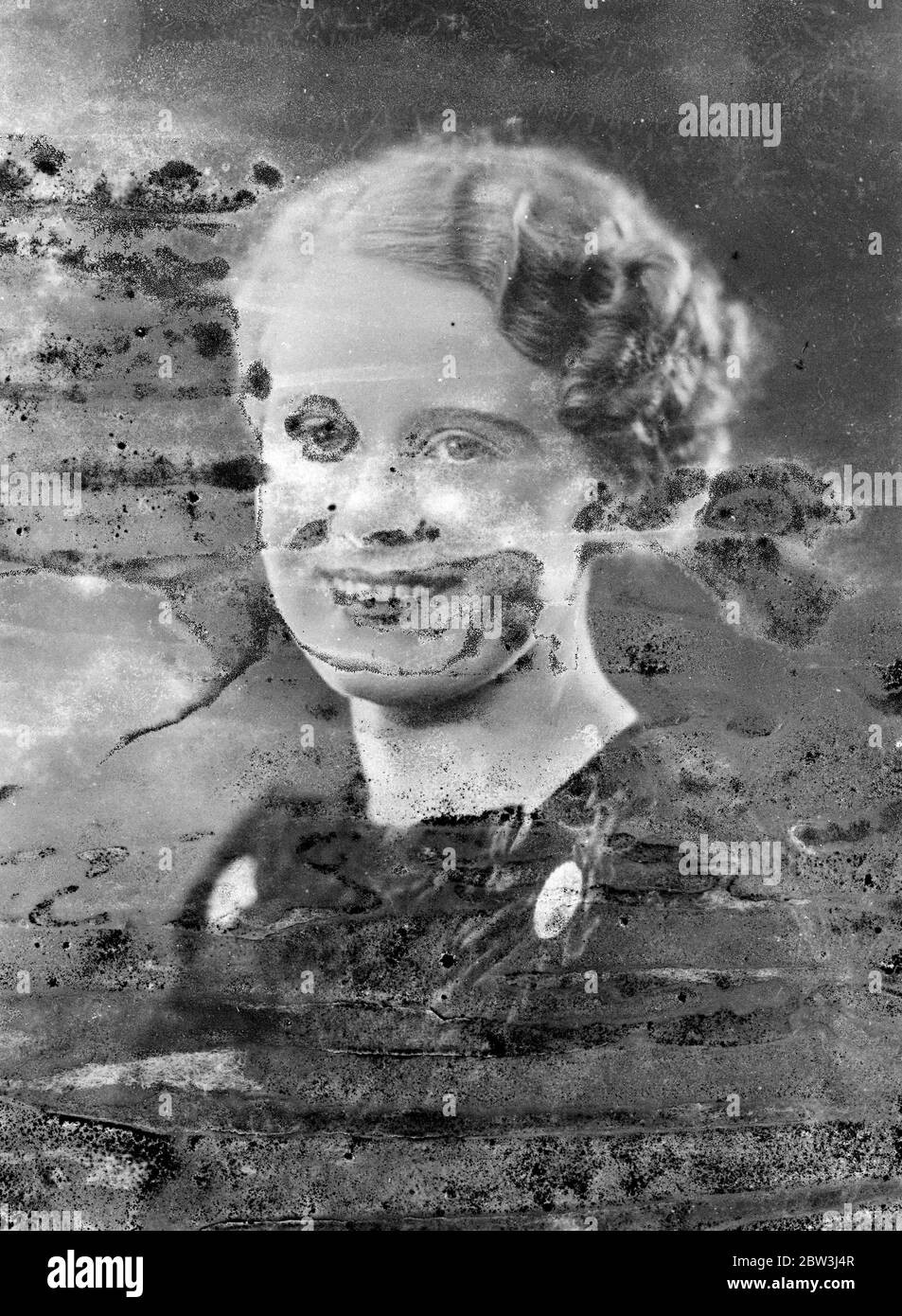 Karneval Königin von Swindon . Miss Joyce Gooding wurde zum Karneval Königin von Swindon gewählt. Sie regiert eine Woche lang über den Swindon Charity Karneval. Foto zeigt, Miss Joyce Gooding, Karneval Königin in Swindon. 17 Juni 1936 Stockfoto