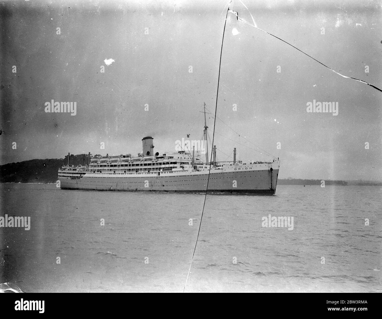 Die RMS Orion, deren Start in der britischen Seefahrtsgeschichte abhebt, war ein Ereignis, das kein britisches Schiff je erlebt hatte. Wurde per Fernbedienung über Funk von Brisbane Australien aus gestartet. Der Herzog von Gloucester, während er Downunder war, amtierte und drückte einen Knopf, der ein Funksignal zu Barrow sendete, wo der Start stattfand. 1935 Stockfoto