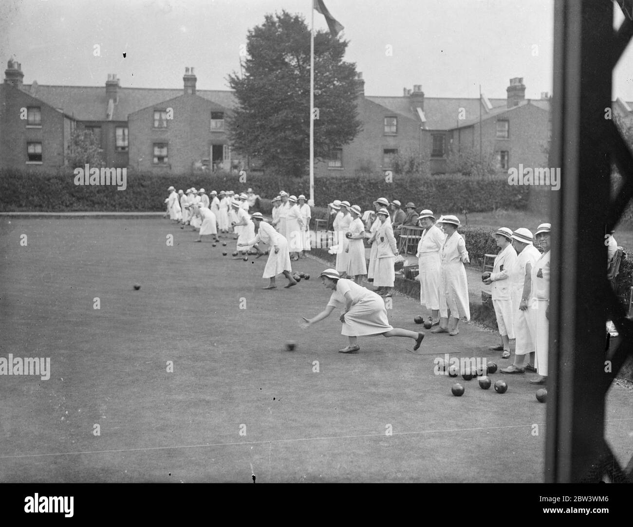 Sussex sind die Frauen-Schüsseln-Champions . Sussex schlagen Middlesex im Finale der Inter - County Frauen Bowls Meisterschaft im Balham Constitutional Club Foto zeigt: Spiel in Arbeit . August 1936, 21 Stockfoto