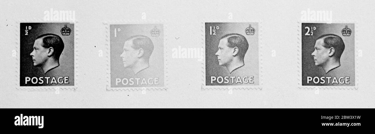 Erste Ausgabe der King Edward VIII Briefmarken . Die erste Ausgabe der King Edward VIII Briefmarken, die ab dem 1. September an die Öffentlichkeit verkauft werden sollen, wurde in sieben Marketingaktionen bei der allgemeinen Post überprüft. Die ersten Marken sind bei der 1/2 d . , 1 1/2 . und 2 1/2 . , Stückelungen . Die 1d . Briefmarken werden bald hinzugefügt. Die Stempel haben die gleiche Größe und die gleiche Farbe wie die bestehende Ausgabe. Foto zeigt: Die neuen König Edward VIII Briefmarken . 26. August 1936 Original-Bildunterschrift von Negativ Stockfoto