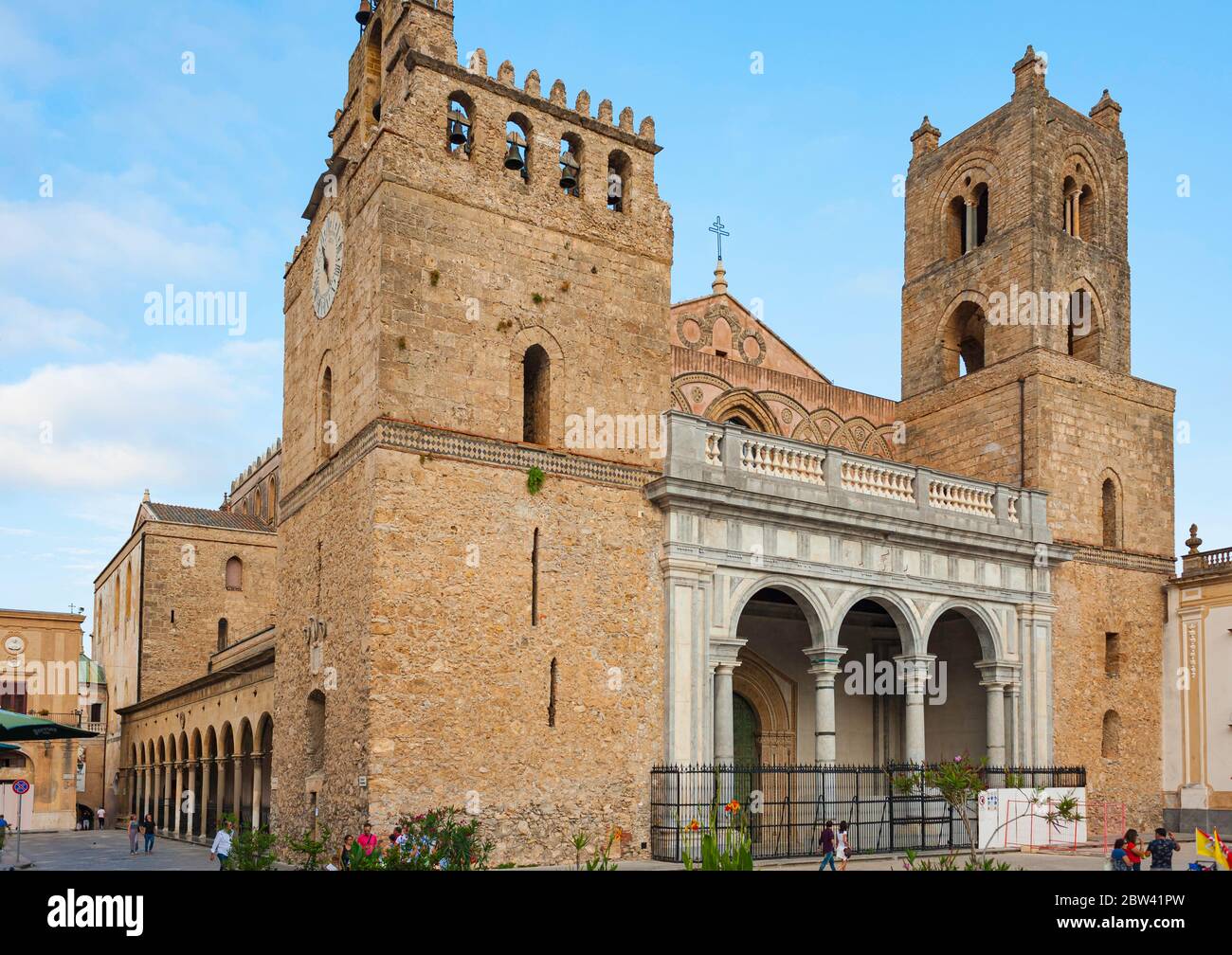 Die Kathedrale von Monreale, ist eines der größten Beispiele der normannischen Architektur, Sizilien, Italien Stockfoto