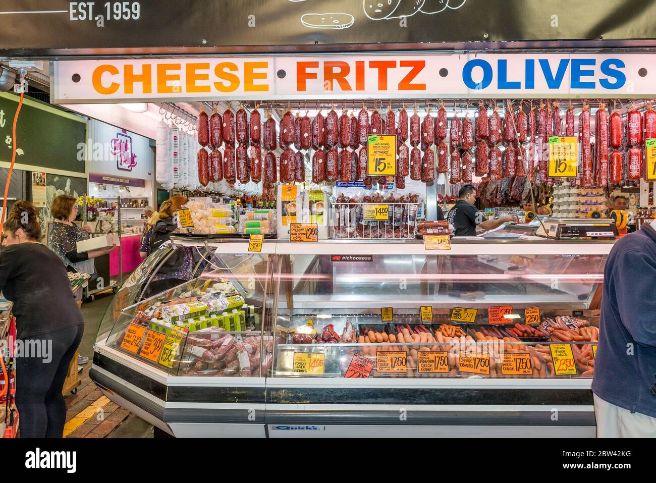 Riesige Auswahl an köstlichen Speisen zum Verkauf auf dem berühmten Central Market in Adelaide, Australien Stockfoto