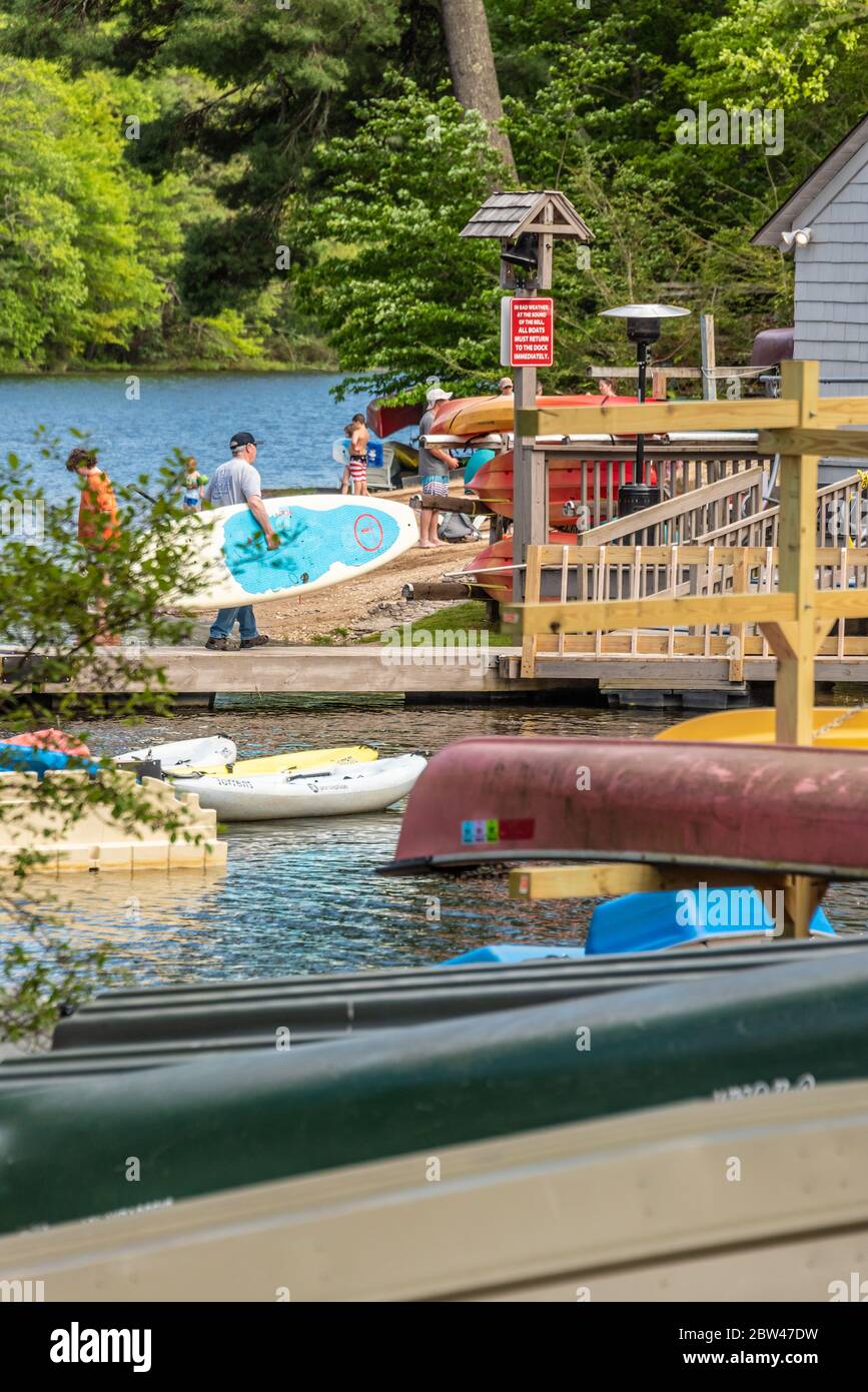 Sapphire Valley Boat House & Beach am Fairfield Lake im Sapphire Valley Resort in Sapphire, North Carolina, in der Nähe von Cashiers. (USA) Stockfoto