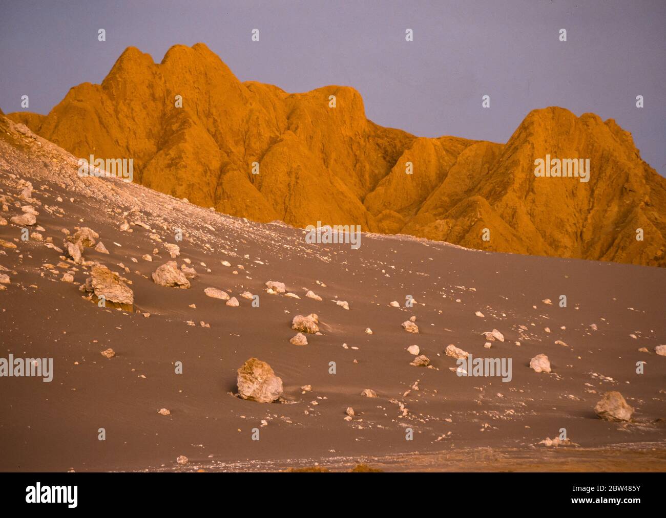 ATACAMA WÜSTE, CHILE - Tal des Mondes Wüstenlandschaft, Valle de la Luna. Stockfoto