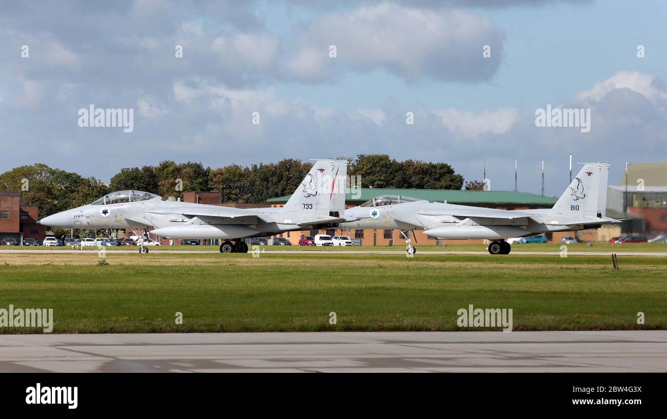 MDD F-15D, 733, und F-15C Eagle, 810, von 133 Sqn, israelische Luftwaffe bei RAF Waddington während Übung Cobra Warrior, Waddington, Großbritannien, 4 Stockfoto