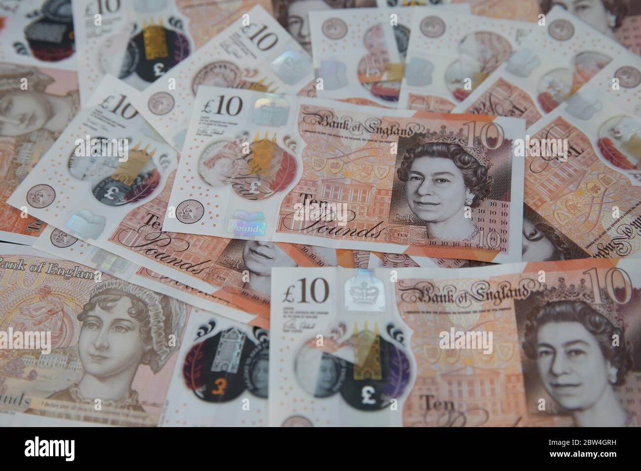 Die neue Polymer £10 Note, mit Jane Austen, in Umlauf gebracht 2017 mit einem Hologramm. Es wird auch allgemein als ein Tenner. Stockfoto