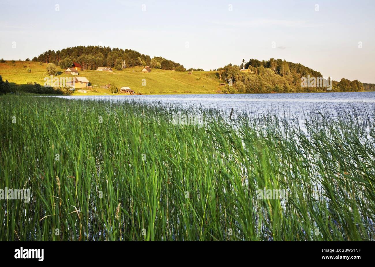 Blick auf Maselga Dorf. Kargopol Bezirk. Arkhangelsk. Russland Stockfoto