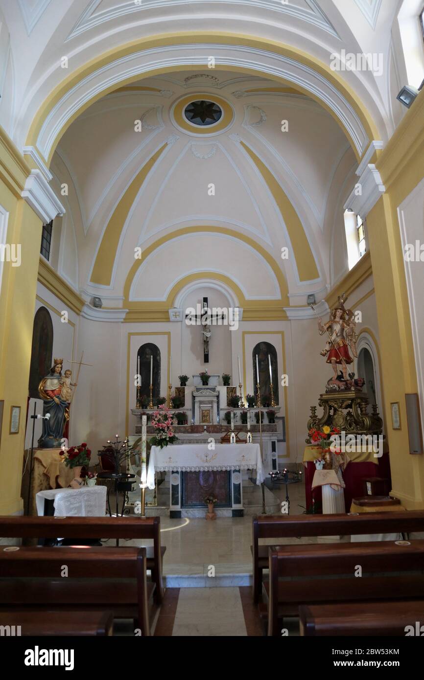Maddaloni - Altare del Santuario di San Michele e Santa Maria del Monte Stockfoto