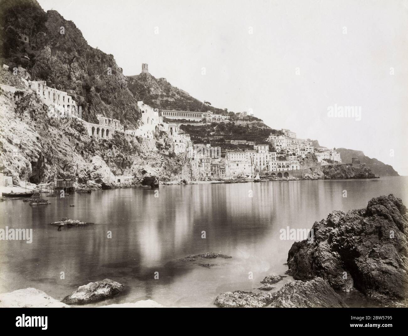 Vintage 19. Jahrhundert Foto - Ansicht von Amalfi vom Meer, Italien Stockfoto