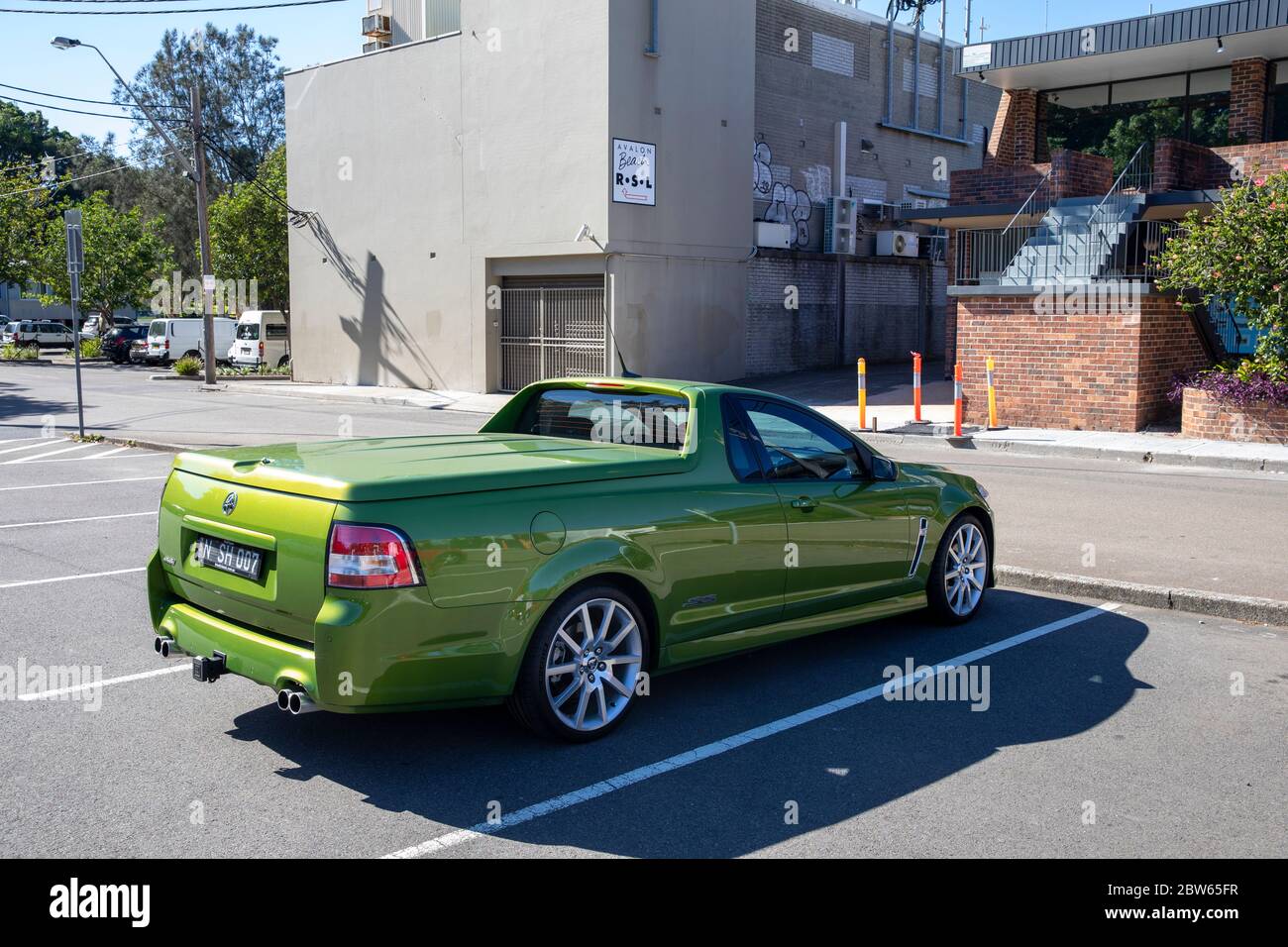 Holden Ute SS mit v8-Motor, in hellgrüner Farbe, geparkt in Sydney Australien Stockfoto