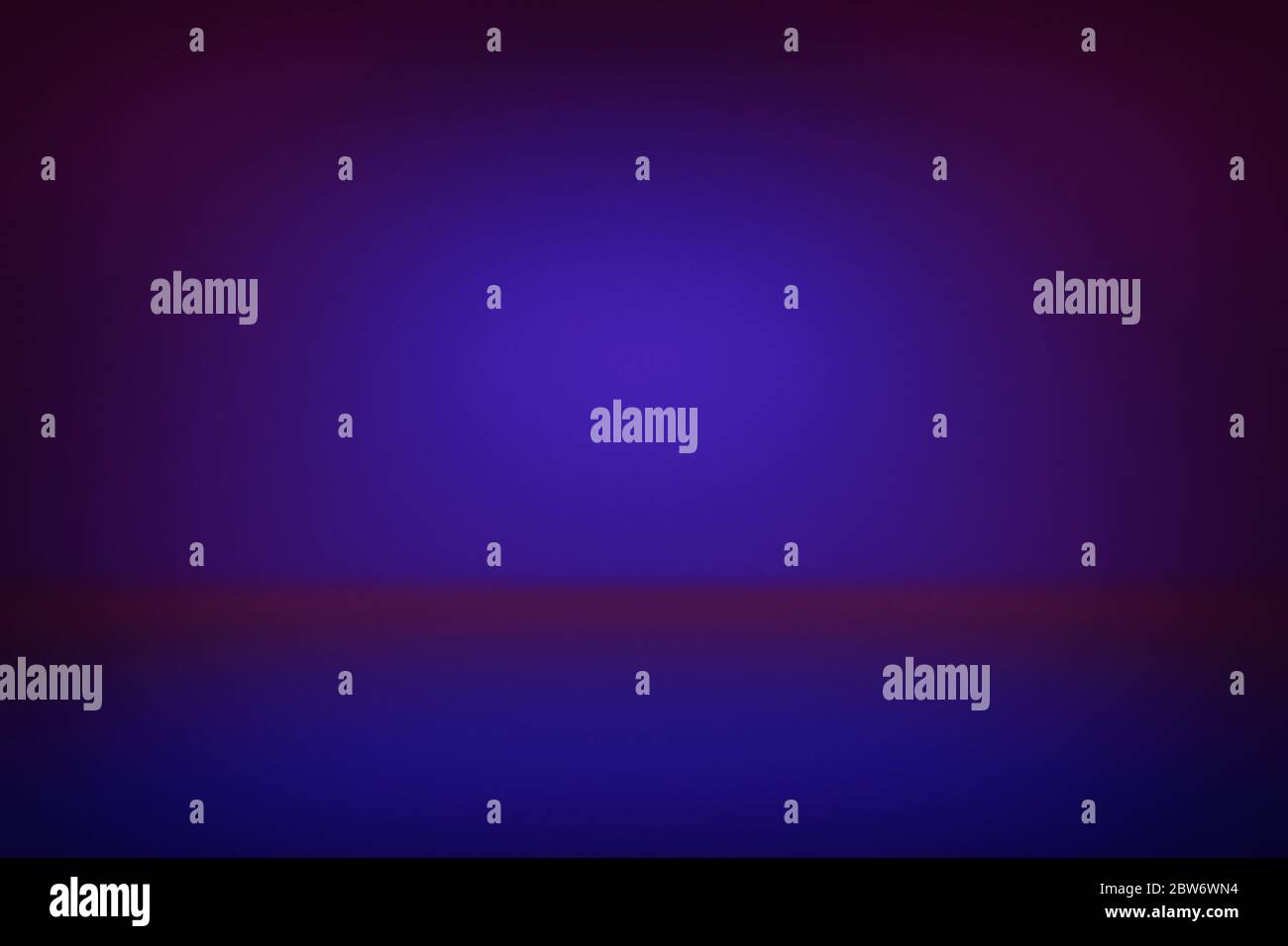 Einfache blau violett vibrierenden Verlauf Abstraktes Licht Studio Hintergrund Stockfoto