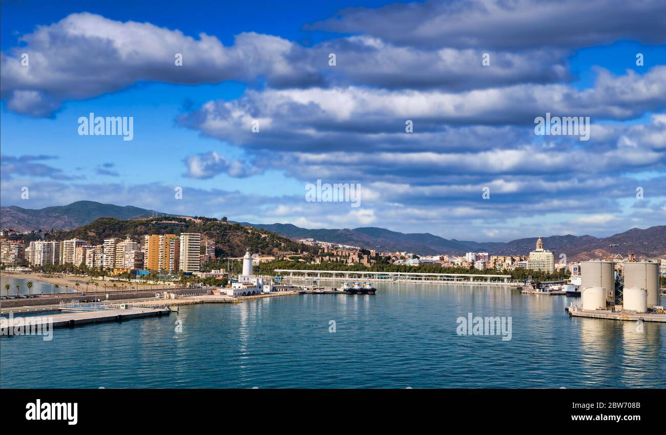 Gebäude an der Küste von Malaga Spanien Stockfoto