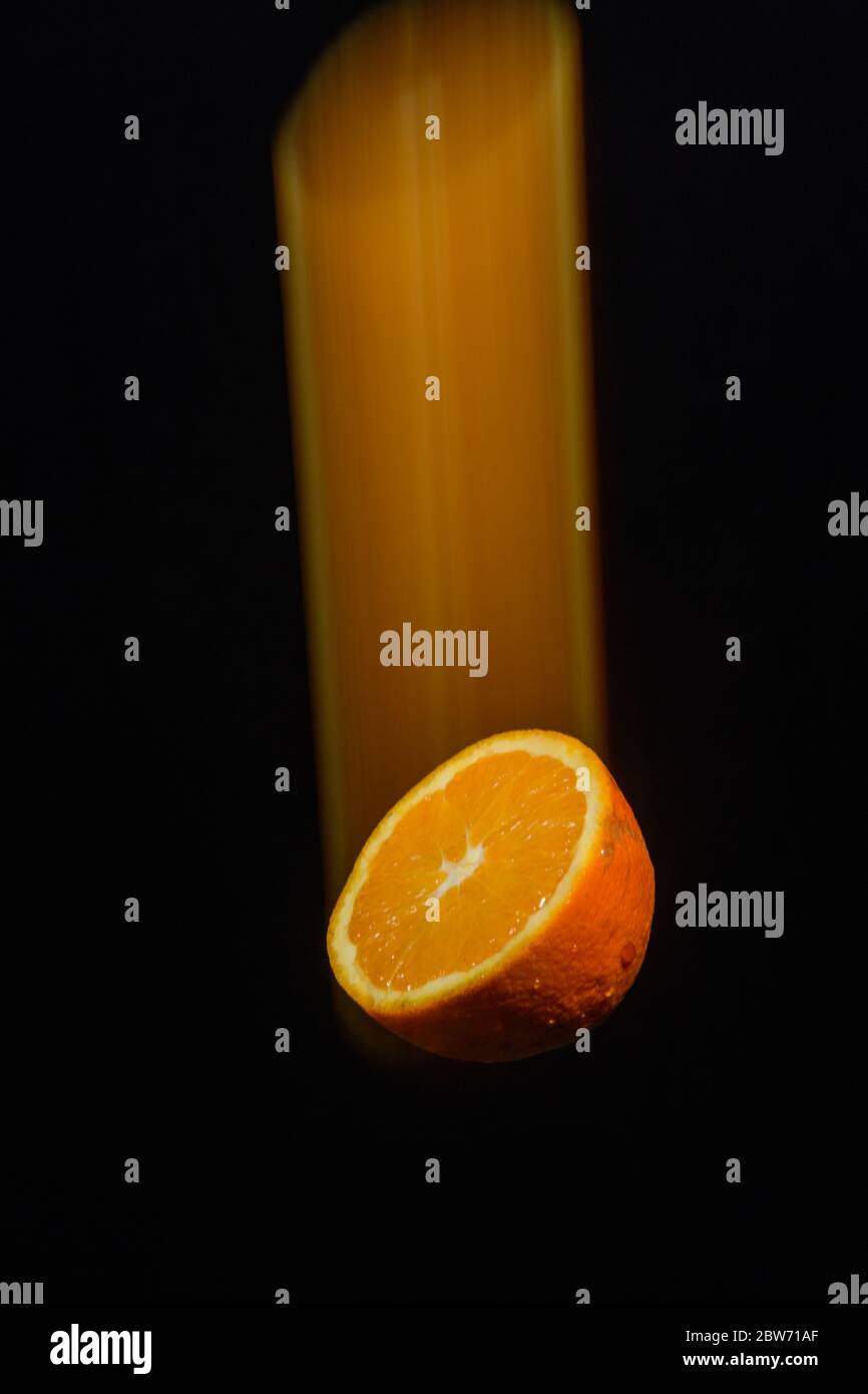 Dramatisches Bild von Orange Prellen mit gesundheitlichen Vorteilen Stockfoto