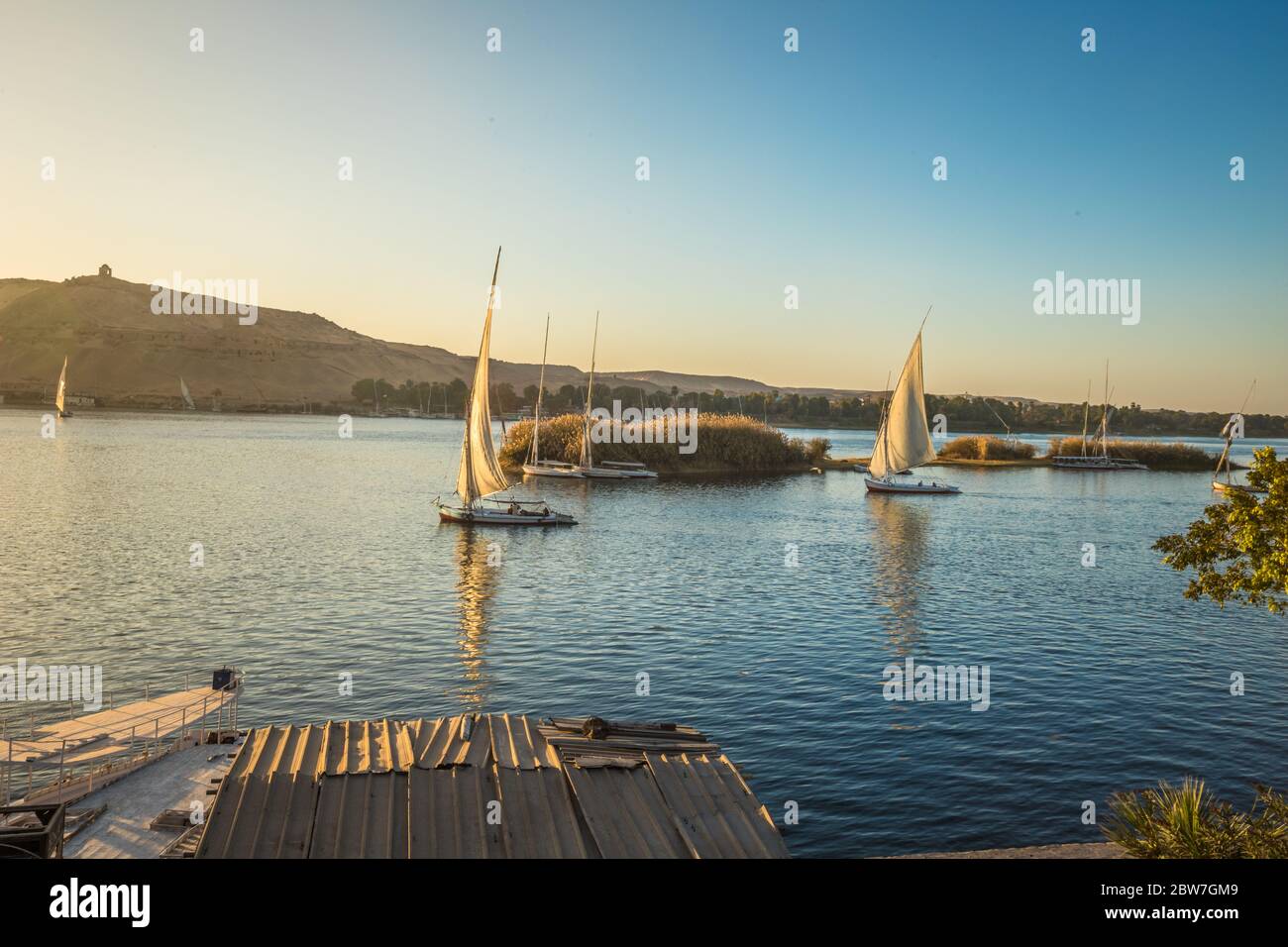 Felucca im Nil Fluss in Assuan Stockfoto
