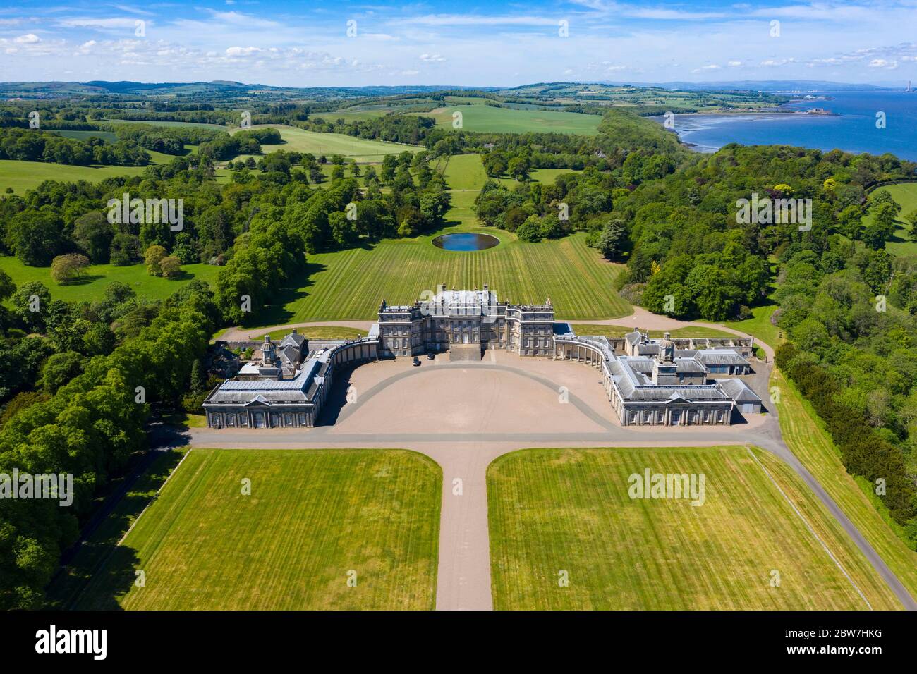 Luftaufnahme des Hopetoun House in der Nähe von South Queensferry in West Lothian, Schottland, Großbritannien Stockfoto