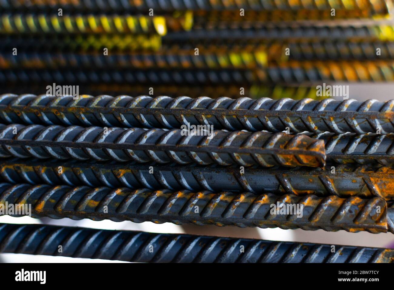 Ein Stapel Stahl rebar an einer Baustelle Stockfoto