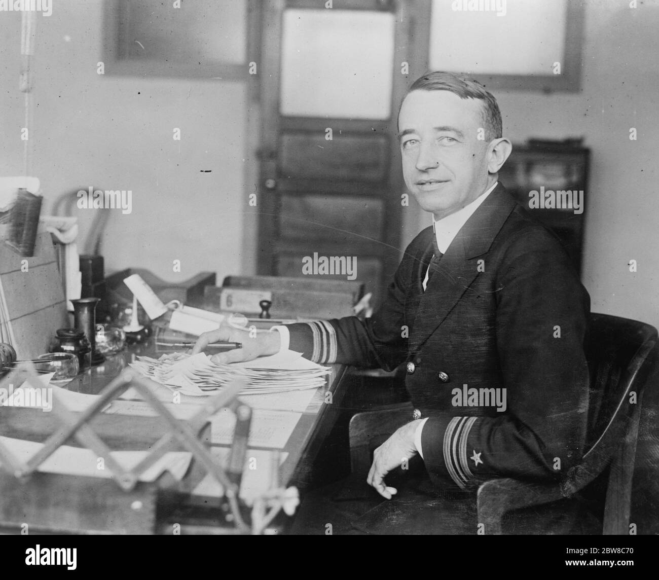 Commander J H Klein als Navigator für den Transatlantikflug. 1927 Stockfoto
