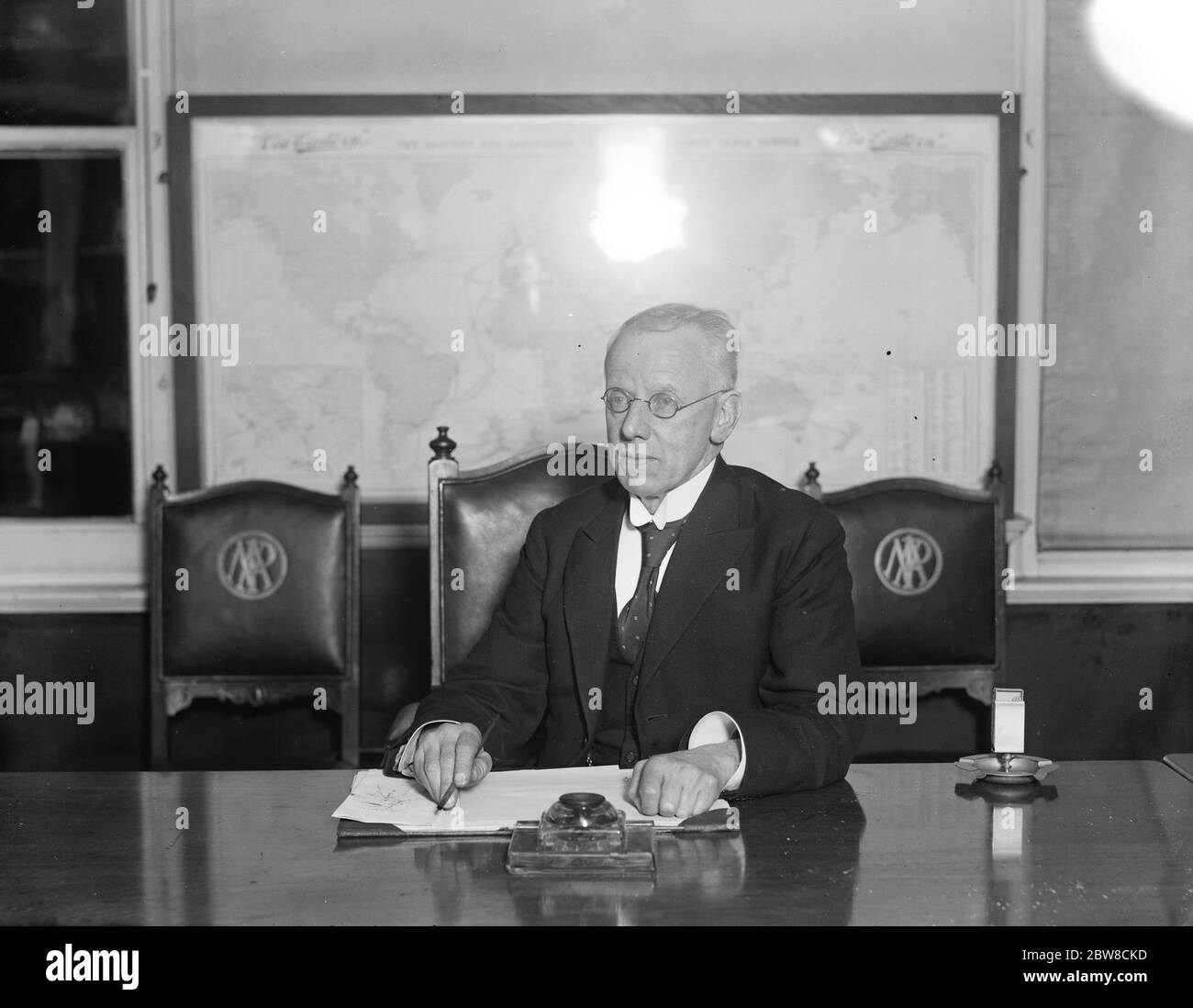 Herr Mcara ( N P A ) im Vorstandszimmer . Februar 1927 Stockfoto