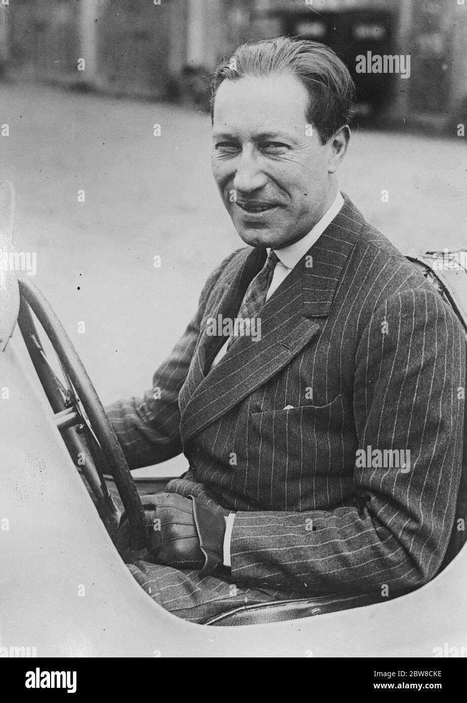 M Divo, der die "freie Formel" Geschwindigkeitstest bei der Sitzung durch den französischen Automobilclub auf dem geschlossenen Rennstrecke in der Nähe von Paris organisiert gewonnen. Juli 1927 Stockfoto