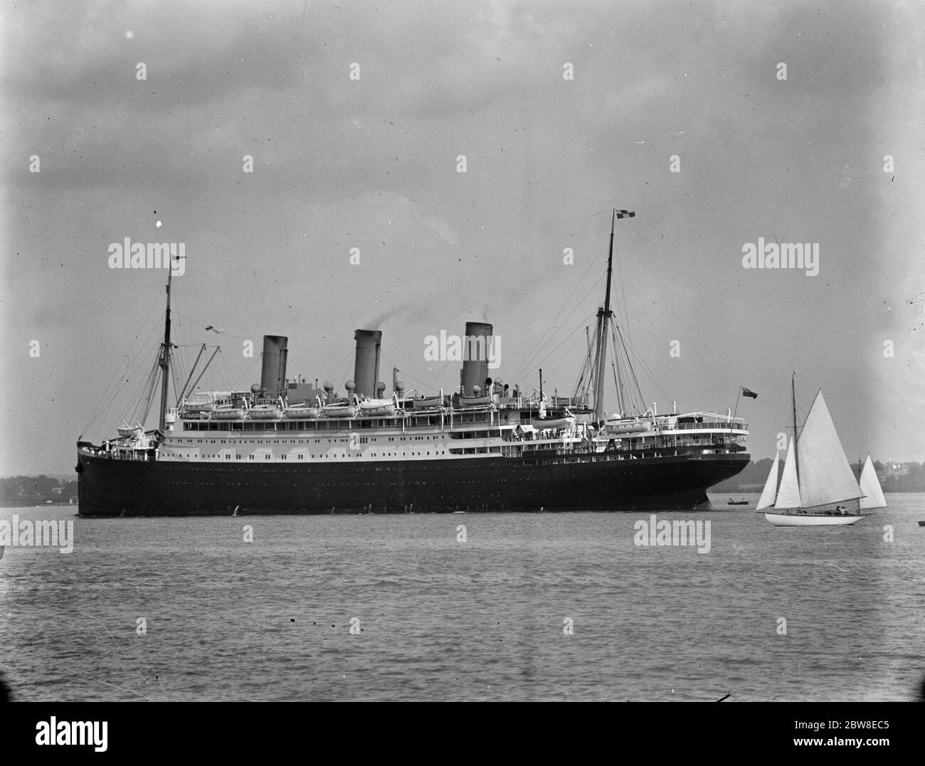 SS Empress of Australia in Southampton Water . 1929 Stockfoto