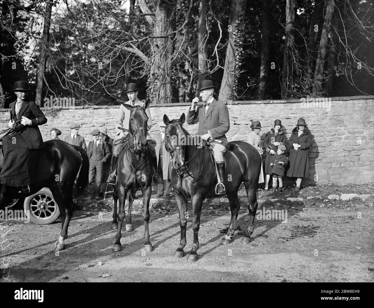 Der Herzog von York geht auf die Jagd. Cubbing Treffen der Pytchley in Welton . November 1928 Stockfoto