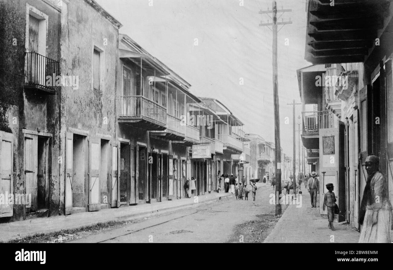 150 Meile eine Stunde Hurrikan in Santo Domingo . Eine Hauptgeschäftsstraße in Santo Domingo. September 1930 Stockfoto
