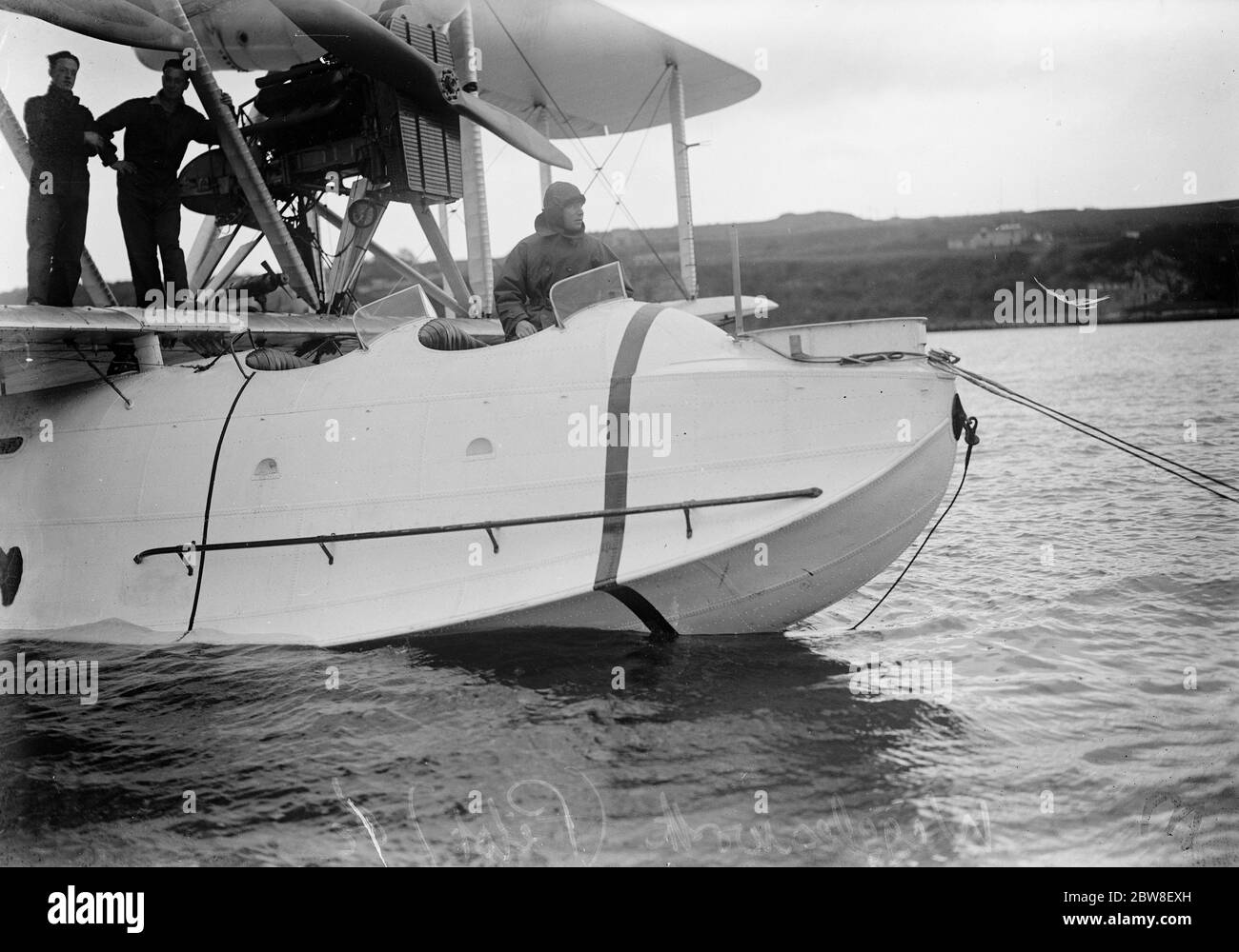 Start des großen Luft-Abenteuer . Vier fliegende Boote ab nach Singapur von Cattewater, Plymouth. Wigglesworth (Pilot). 17. Oktober 1927 Stockfoto