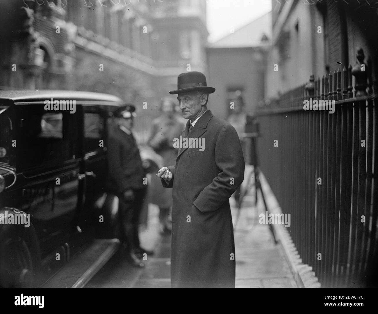 Die politische Krise , Downing Straßenszenen . Lord Reading Verlassen Downing Straße, am Montagabend. Bis 24. August 1931 Stockfoto