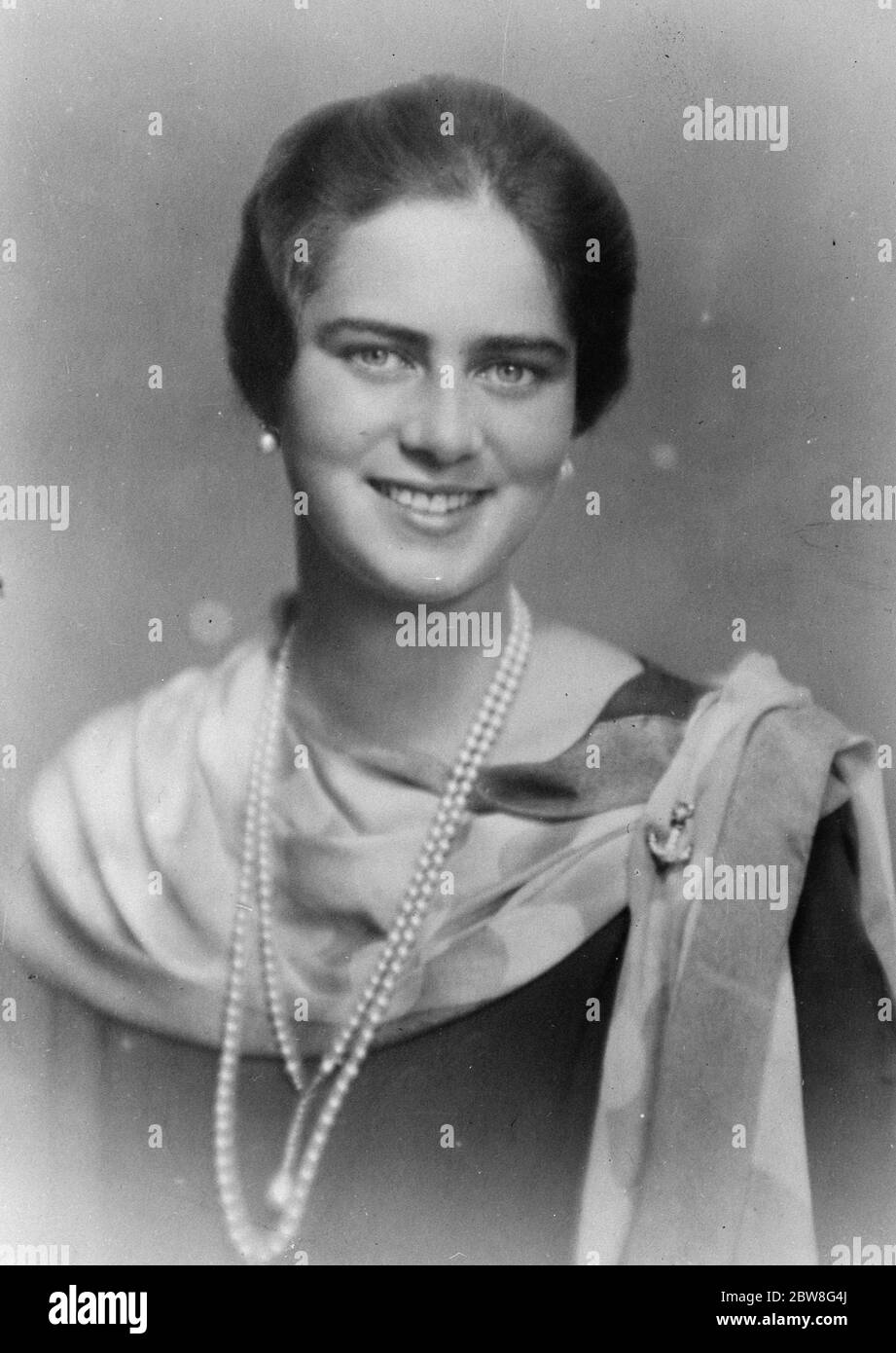 Heldin des neuesten Verlobung Gerücht . Prinzessin Ileana von Rumänien, die nach allgemeinem Glauben in Bukarest, wird der einzige Sohn und Erbe eines rumänischen Prinzen heiraten, nicht von königlichem Blut, aber einer der reichsten Männer des Landes. September 1930 Stockfoto
