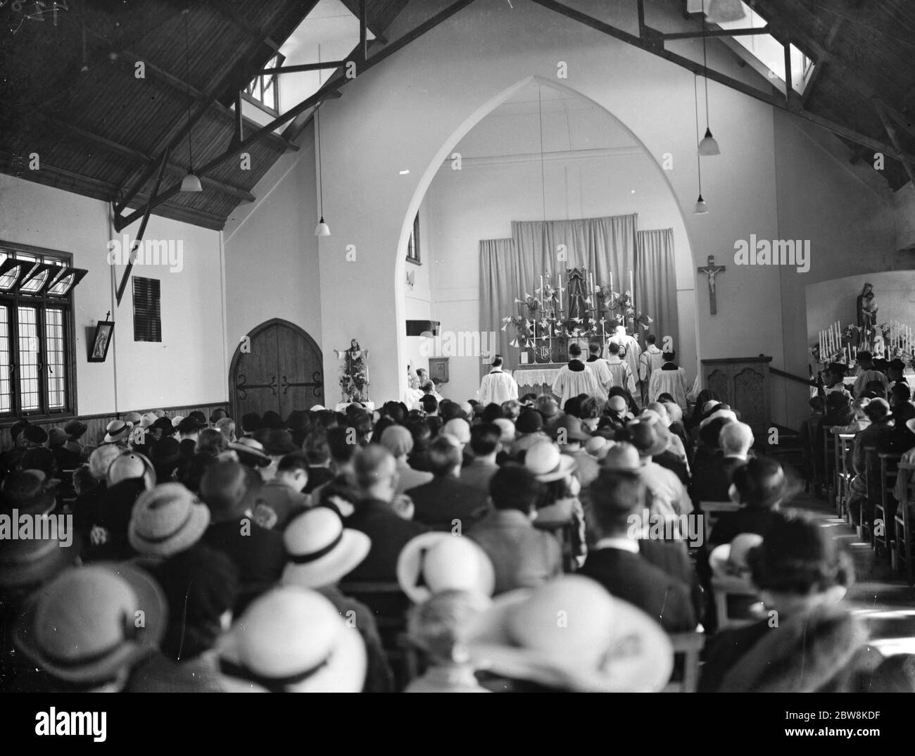 Neue katholische Kirche, Heiliger Rosenkranz, Blackfen. Eröffnet von Bischof Amigo . 1937 Stockfoto