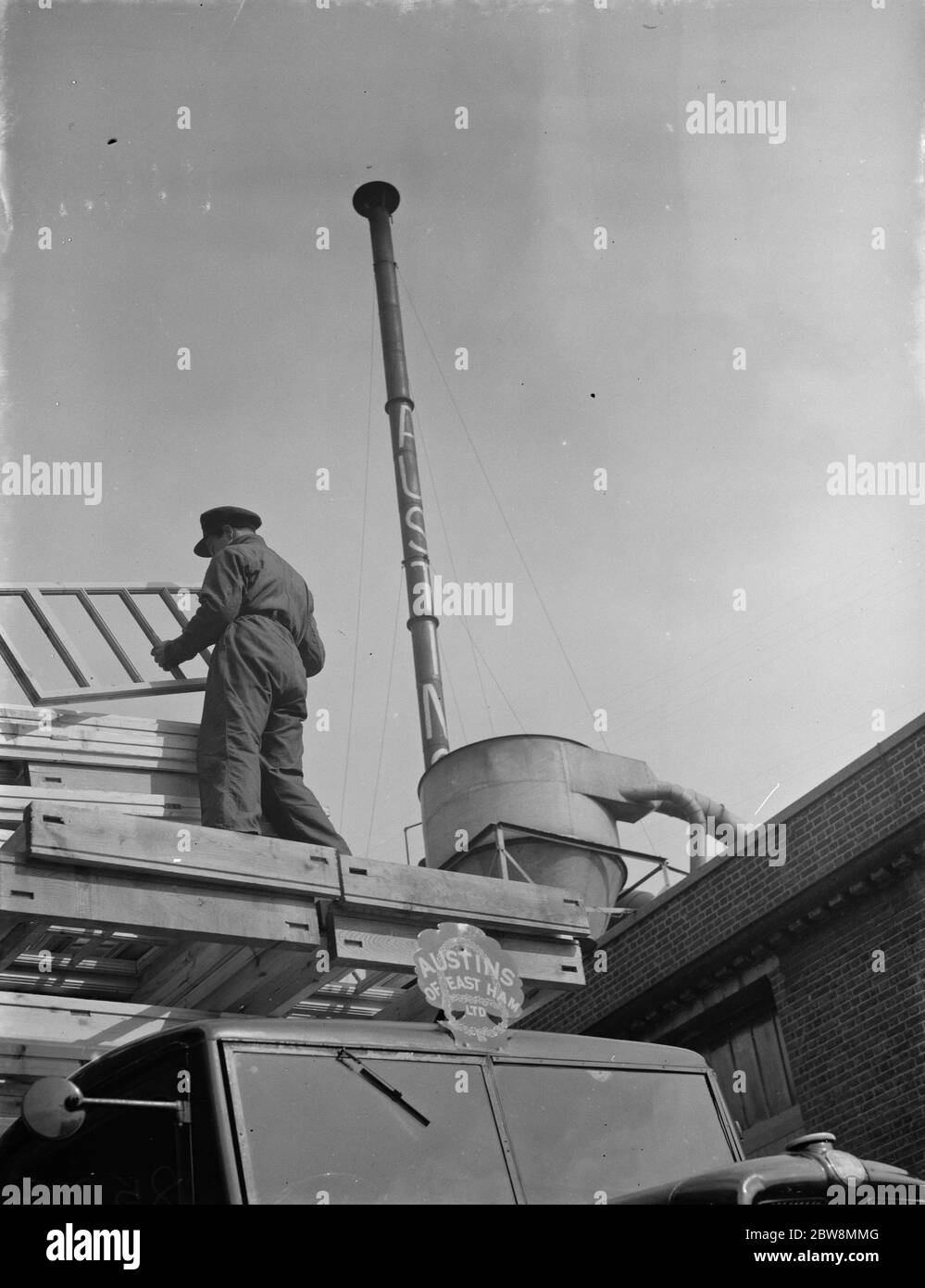 Austins von Eastham, Bedfords. 16. April 1938 Stockfoto