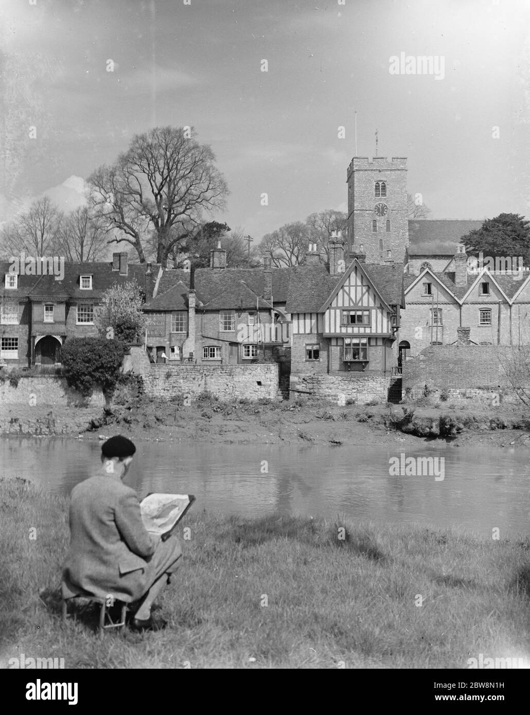 Ein Künstler bei der Arbeit am Fluss in Aylesford, Kent. 1935 Stockfoto