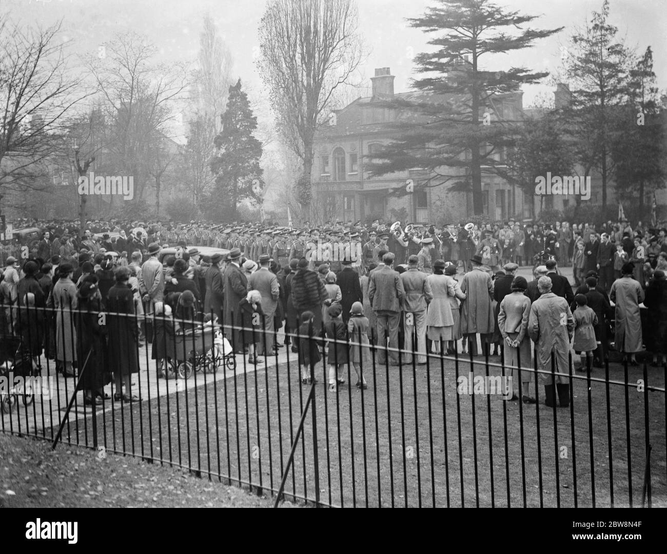 Die Gebete bei der Sidcup Waffenstillstandfeier . 1937 Stockfoto