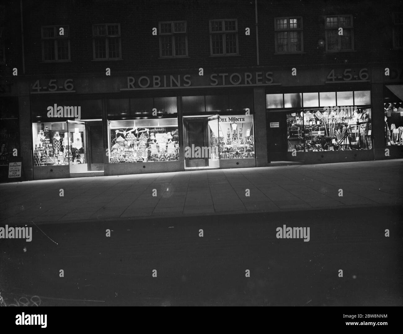 Das Äußere der Robins Station Road . 16 Juni 1938 Stockfoto