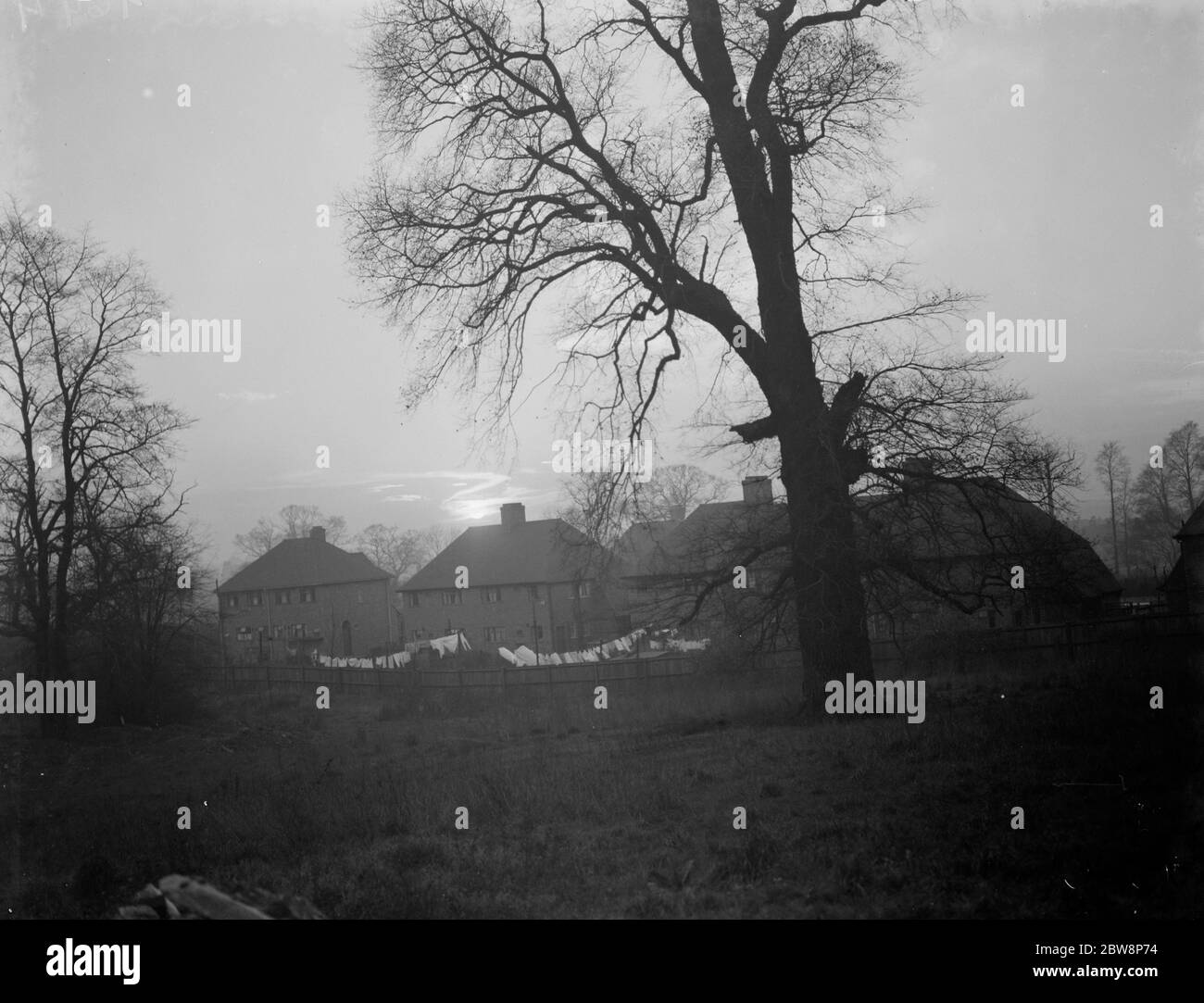 Der Sonnenuntergang fing über der Eltham Suburban Landschaft. 1937 Stockfoto