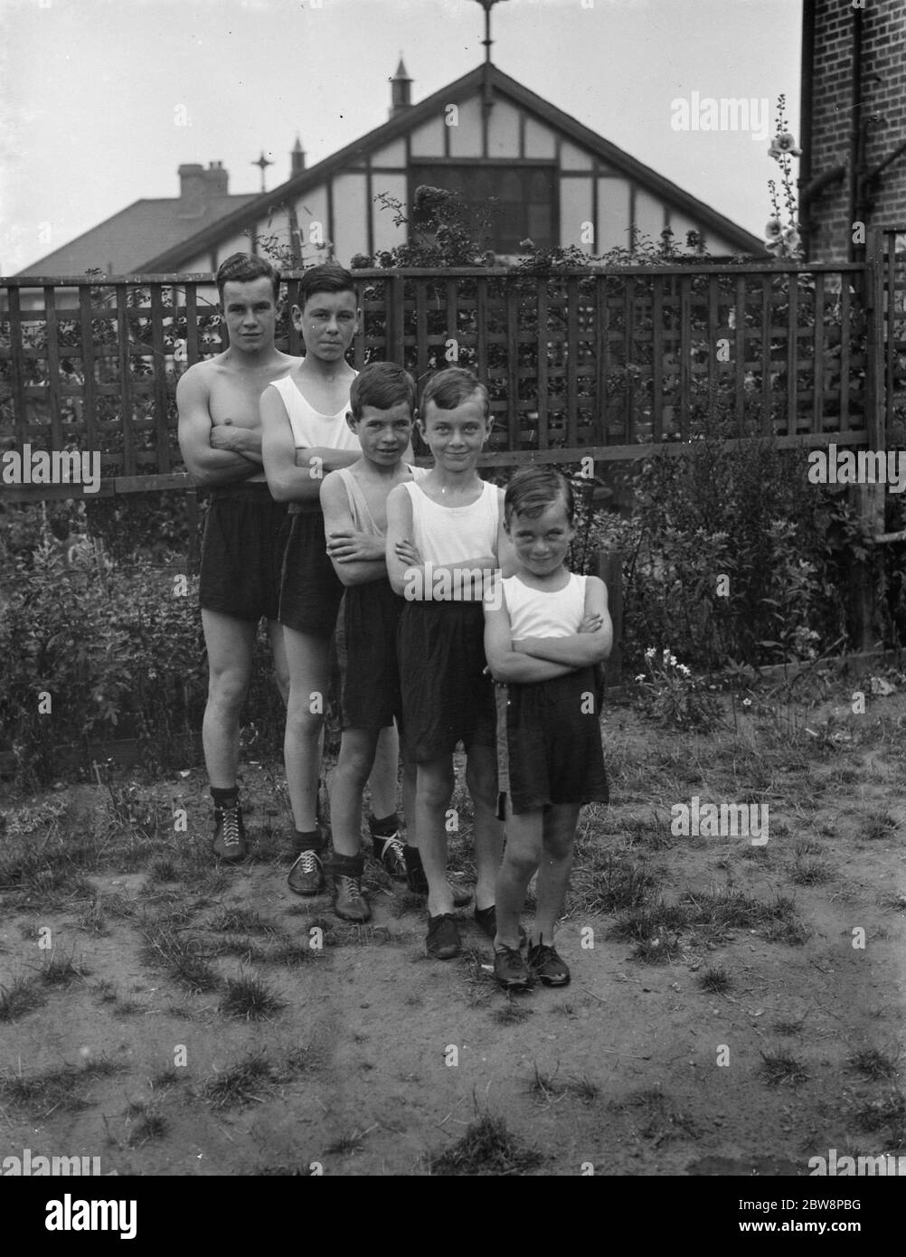 Junge Boxer in Eltham. Die Folkard Brüder . August 1938 Stockfoto