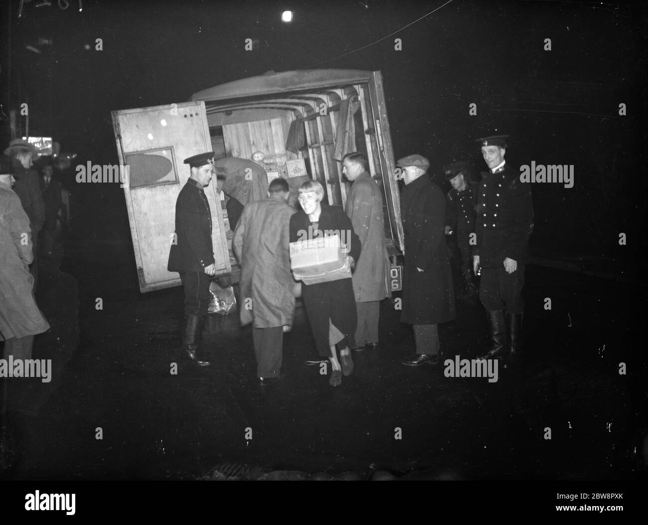 Verteilen Lieferungen von der Rückseite der Robins van , Sidcup , Kent . 1937 Stockfoto