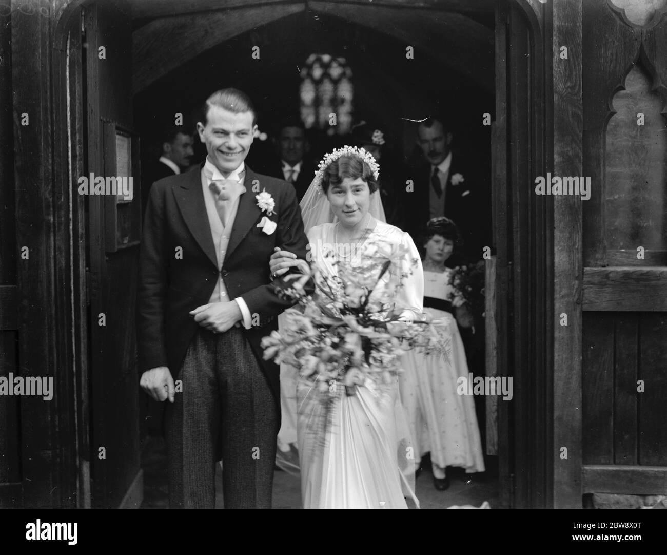 Die Hochzeit von Farnfield und Bomford. Die Braut und Bräutigam . 1937 Stockfoto