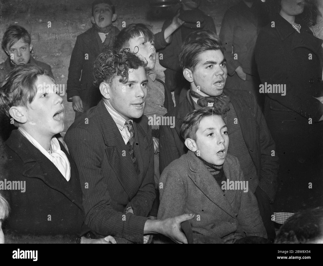 Gypsy Kinder ' s Sonntagsschule in der Kuhstall in St. Mary Cray . 1939 Stockfoto