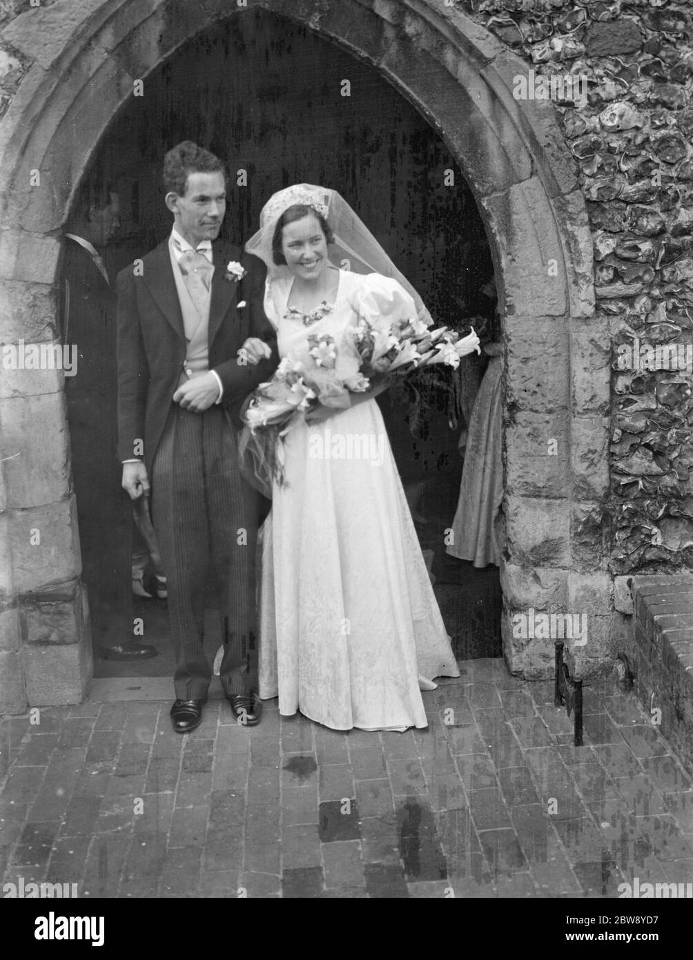Die Hochzeit von J A Major und Miss C M Bell . Die Braut und Bräutigam . 29. April 1939 Stockfoto
