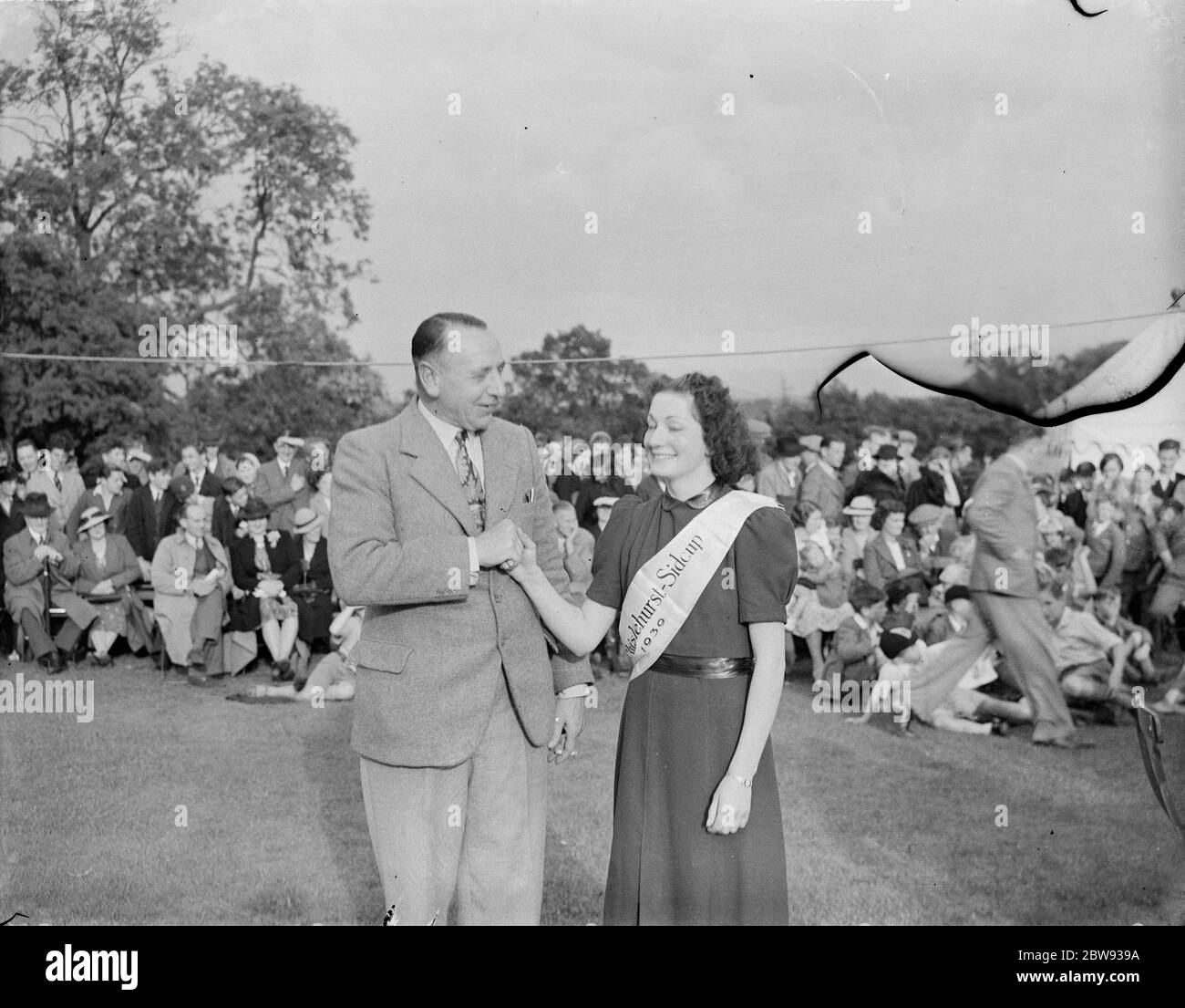 Sidcup Jubilee Fete in Kent . Herr Brown und Frau M Bloice . 1939 . Stockfoto