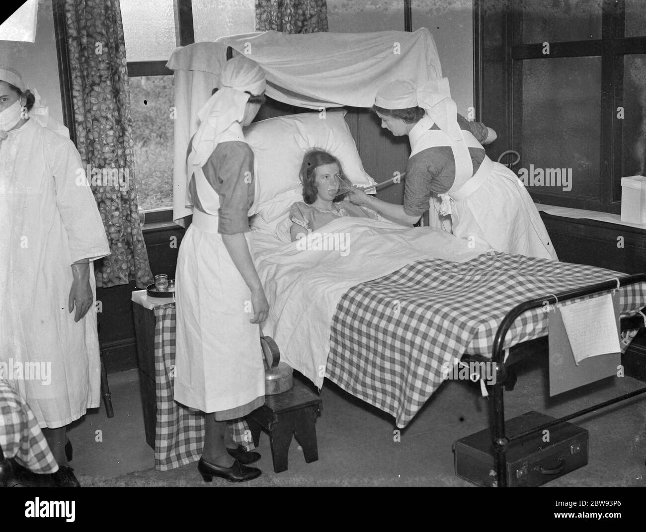 Krankenschwestern der freiwilligen Hilfskreeferation während einer Demonstration in Sidcup, Kent. 1939. Stockfoto