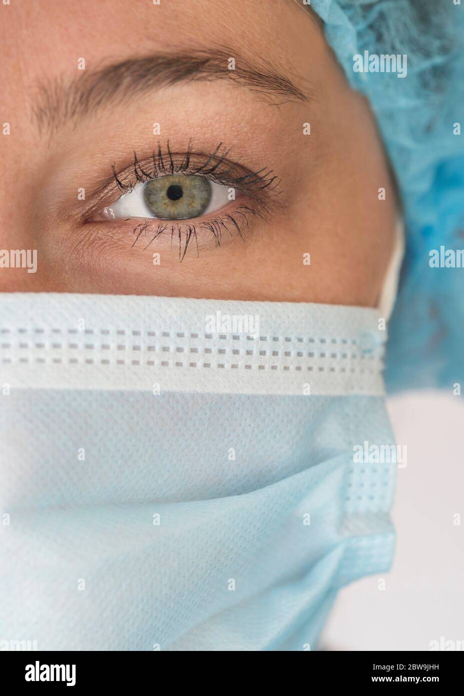 Porträt der Krankenschwester in Gesichtsmaske Stockfoto