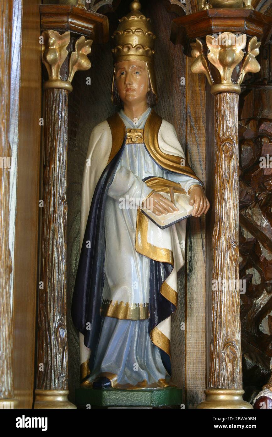 Papst Gregor der große Statue auf dem Hauptaltar in der Kirche der Heiligen Katharina von Alexandria in Stubicke Toplice, Kroatien Stockfoto