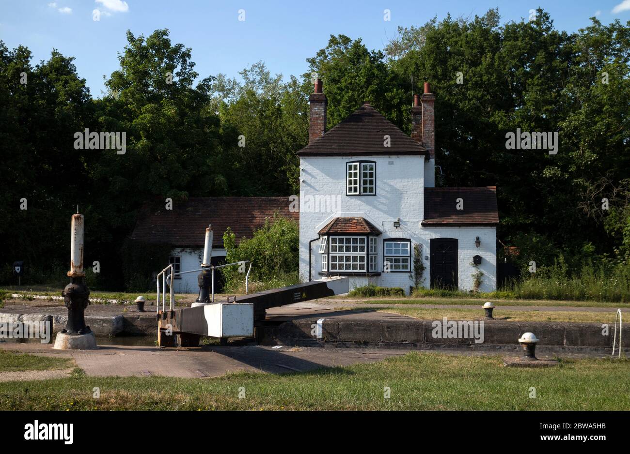 Hatton Bottom Lock Cottage, Grand Union Canal, Warwick, Warwickshire, England, Großbritannien Stockfoto