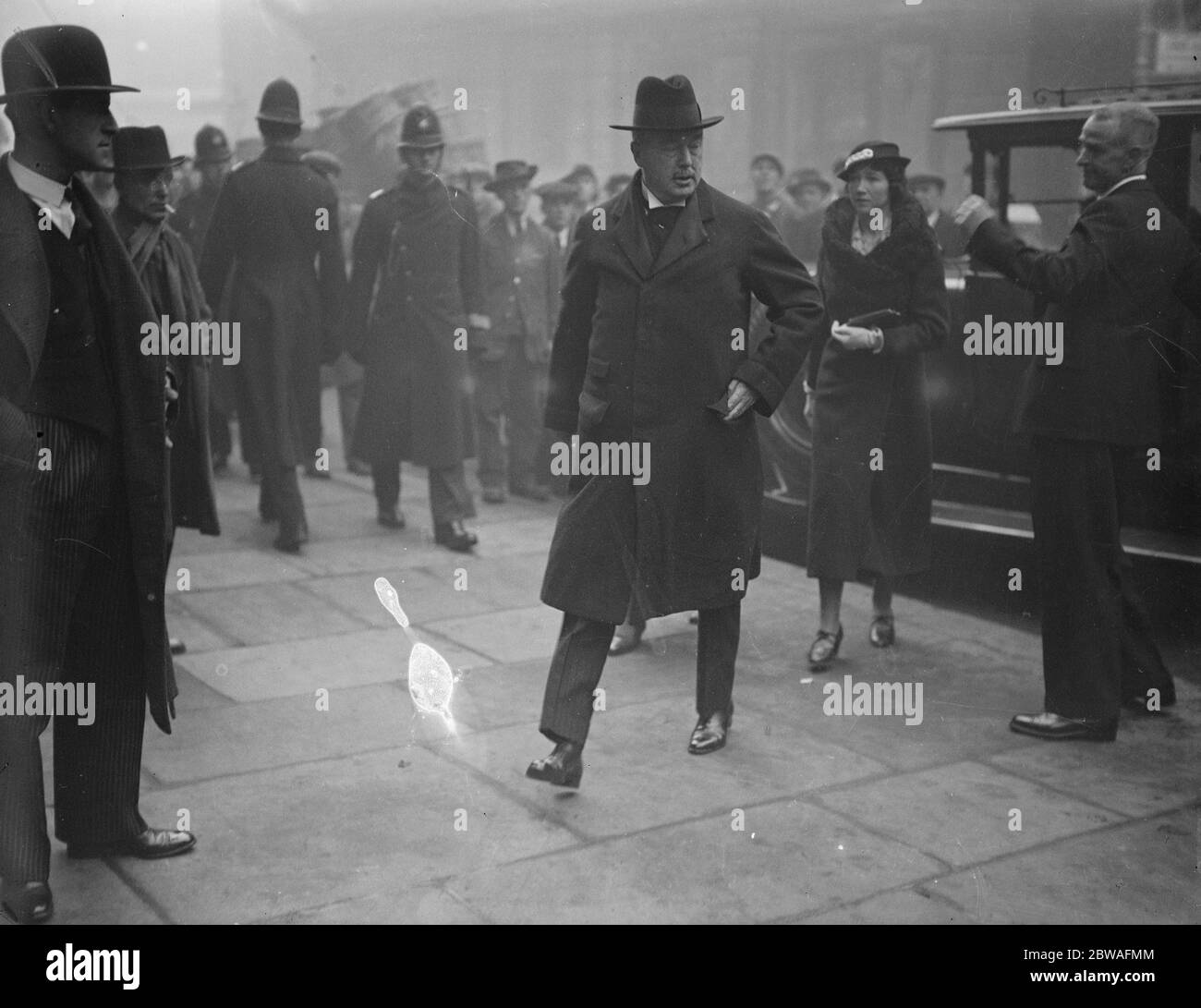 Duke of Atholl Ankunft in Bow Street, um die Vorladung Fragen gegen ihn im Zusammenhang mit seiner Wohltätigkeitsfonds beantworten 14 November 1933 Stockfoto